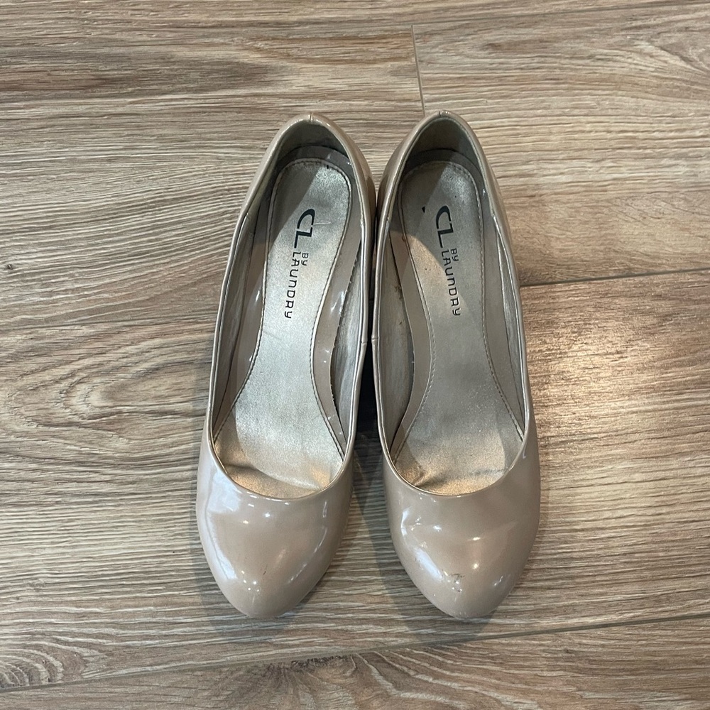 CL by Laundry Beige Wedge Heels